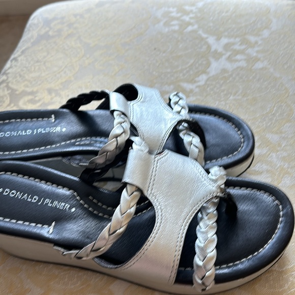 Donald J Pliner Shoes - Picture 5 of 5